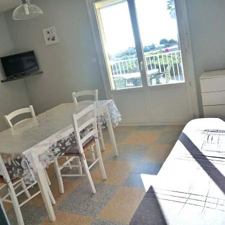 A 2 Pas De La Avec Terrasse Et Parking - Fr-1-387-150