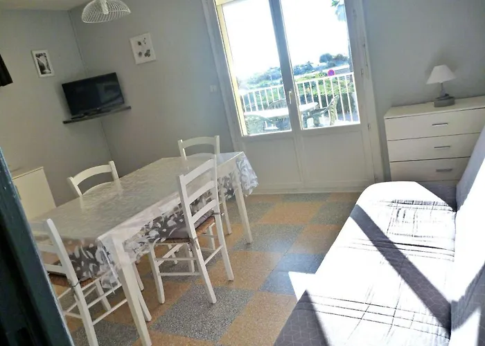 A 2 Pas De La Avec Terrasse Et Parking - Fr-1-387-150